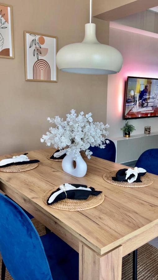 Boholand Apartment Brasov Bagian luar foto